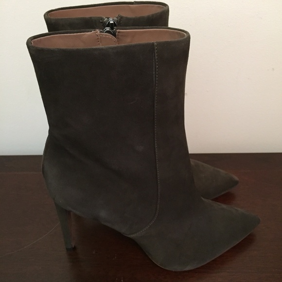 BCBGeneration Ava Size 10 Army Green Suede Ankle Boots - Picture 3 of 7